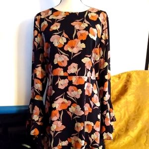 Ladies dress size medium...